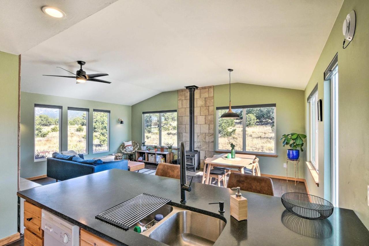 Cozy Remote Retreat • Mountain Views • Stargazing Crestone Exterior foto